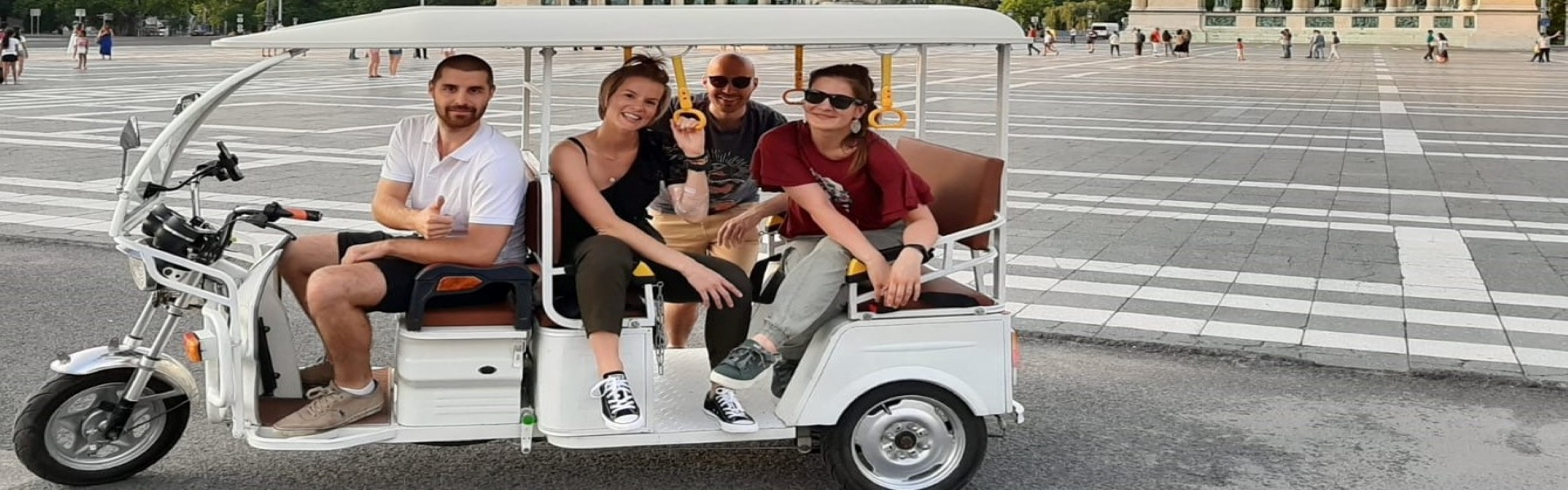 TukTuk városnézés Budapest, városnézés Budapest, budapesti városnézés, tuktuk városnézés